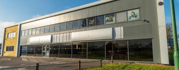 American Golf swings into Chichester Trade Centre